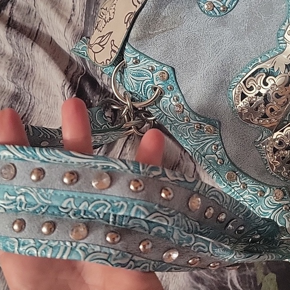 Purse - Picture 3 of 3